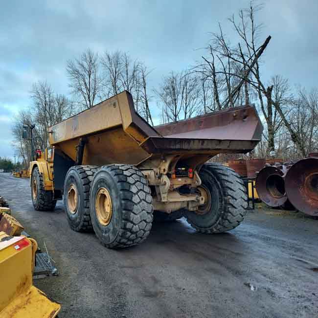 745 Articulated Truck 4