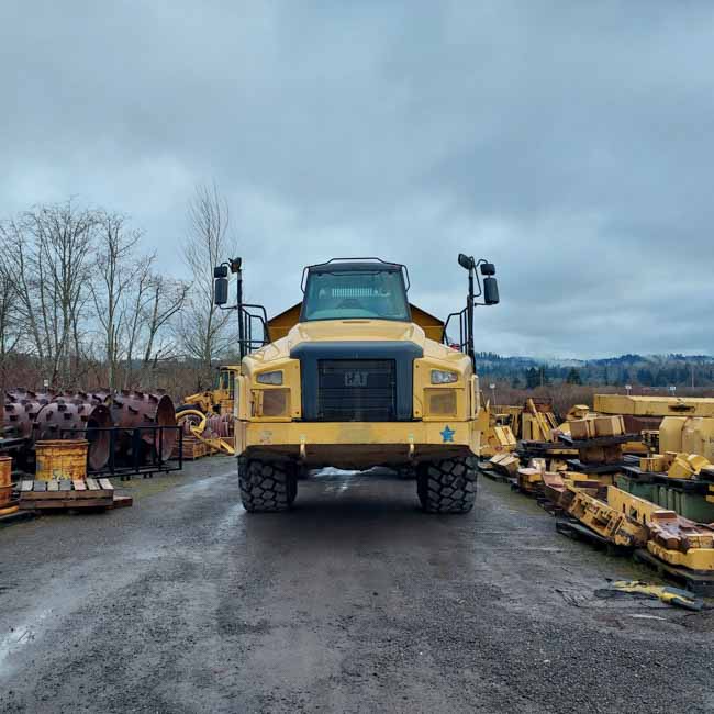 745 Articulated Truck 2