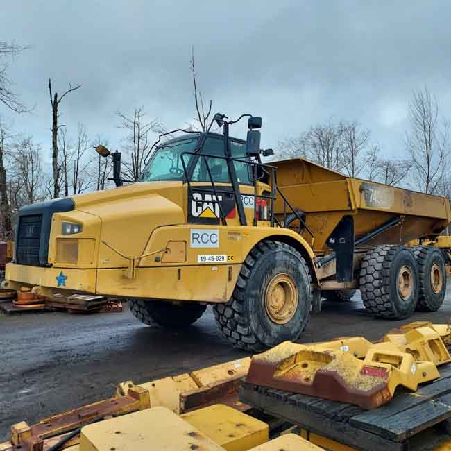 745 Articulated Truck