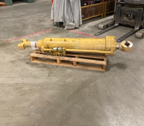 Good Used CYLINDER GRP - TILT LH 1018580 3