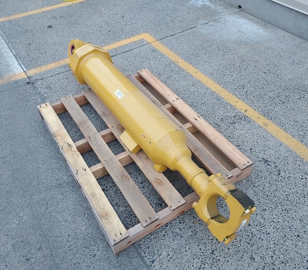 Rebuilt CYLINDER GRP - TILT LH 1018580