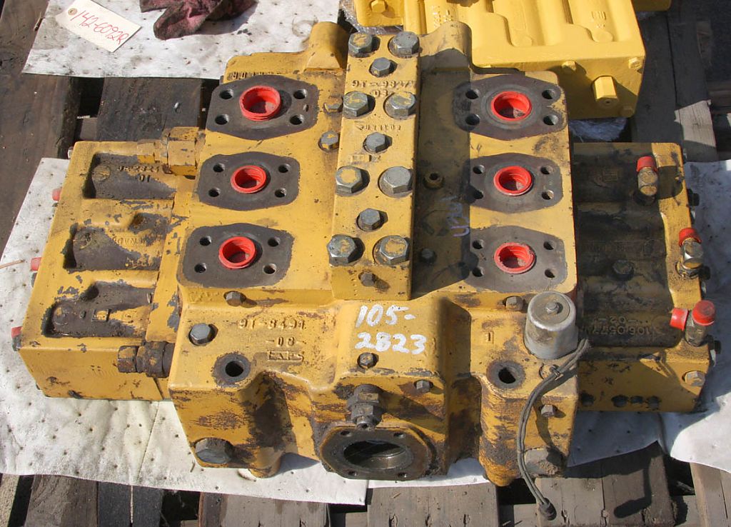 Used VALVE GRP 1052823 3