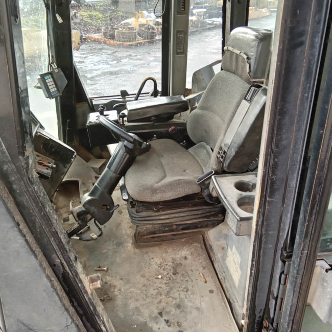 Used CAB A - EROPS 1074591 6