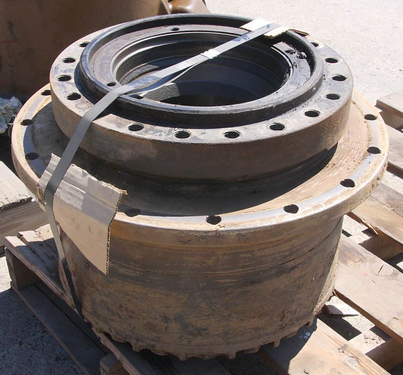 Used FINAL DRIVE 1084544 3