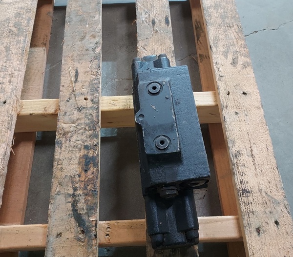 Used VALVE GRP 1119993 2