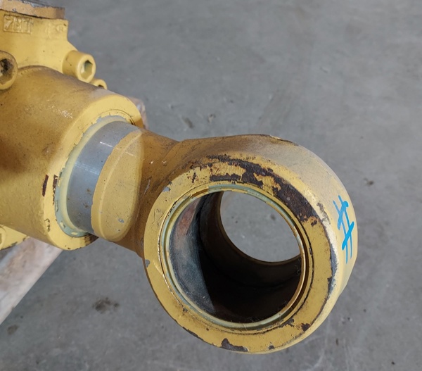 Good Used CYLINDER GRP - BOOM 1184023 2