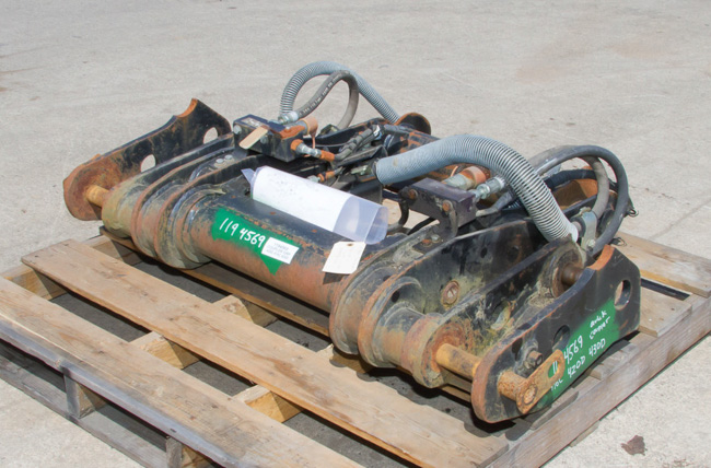 Used COUPLER GRP 1194569 4