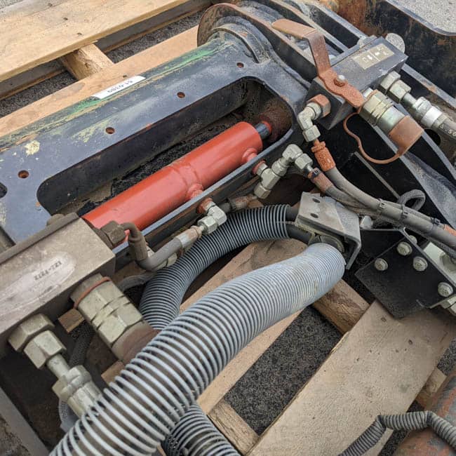 Used COUPLER A 1194570 5