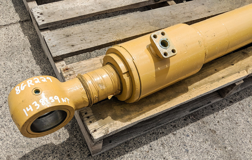 Used CYLINDER GRP - BOOM 1211395 2