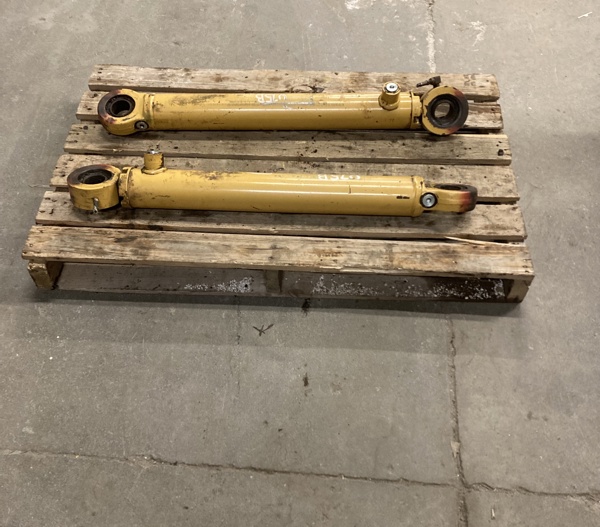 Good Used CYLINDER GRP 1250373 2