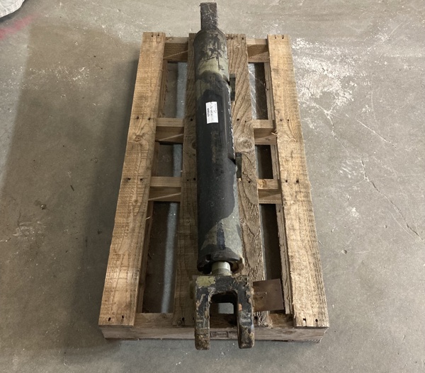 Used CYLINDER GRP - TILT - LH 1273020Used CYLINDER GRP - TILT - LH 1273020