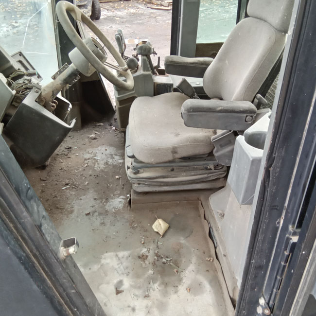 Used CAB A - ENCLOSED 1289662 8