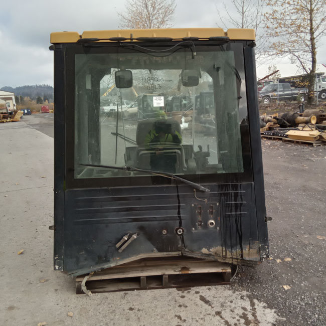Used CAB A - ENCLOSED 1289662 4