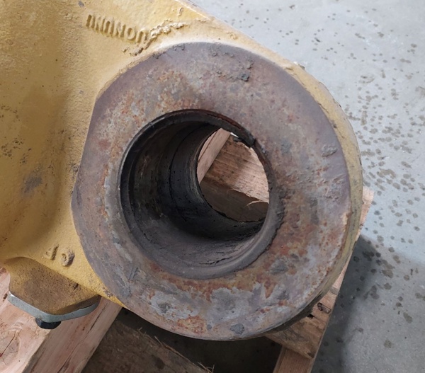 Used CYLINDER GRP 1332962 3