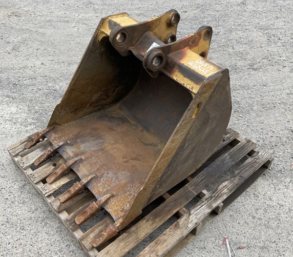 Used BUCKET GRP 1345870 3