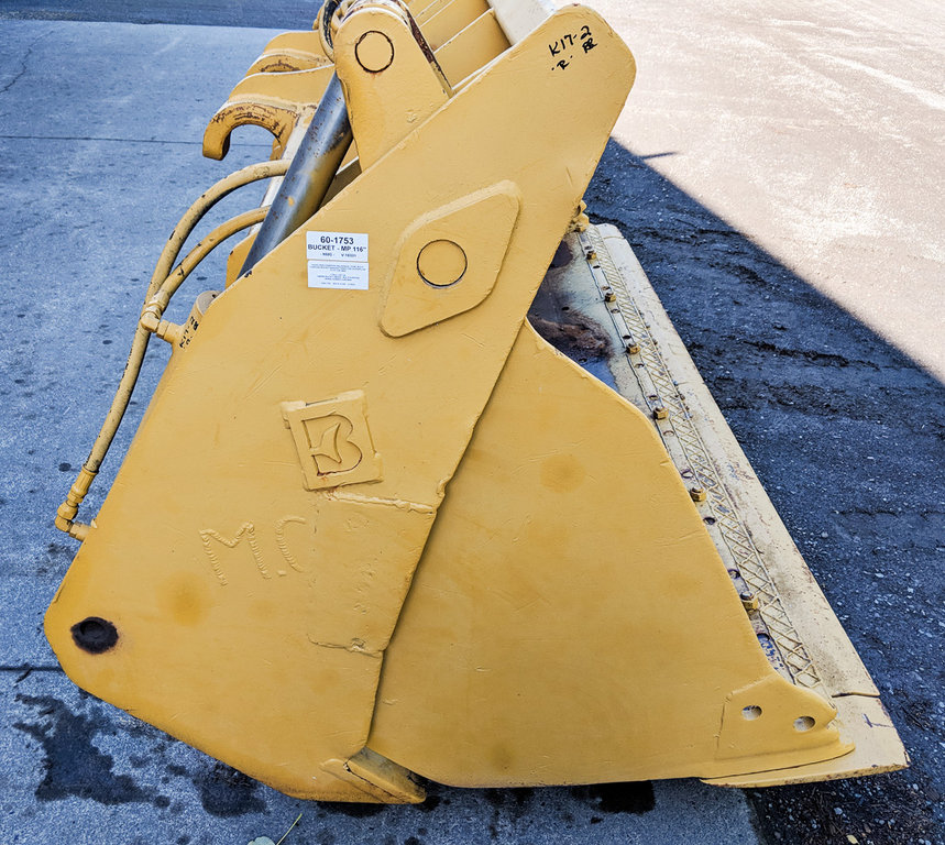 Used BUCKET MP 1360492 2