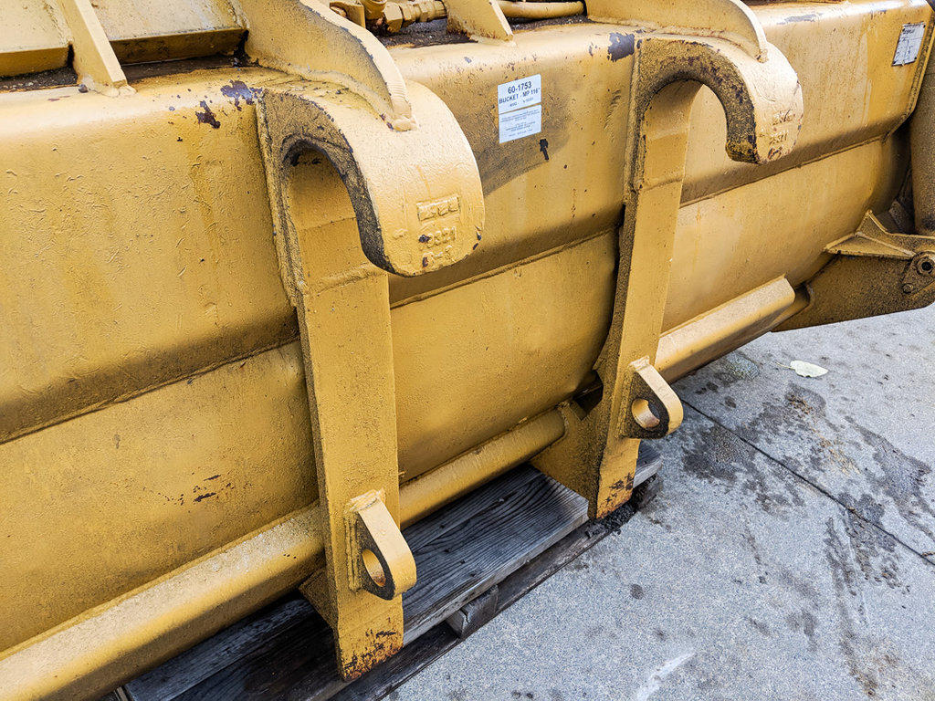 Used BUCKET MP 1360492 6