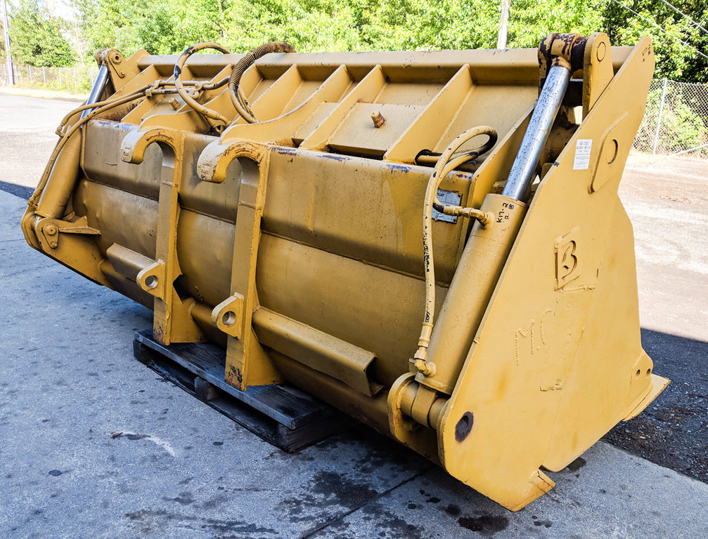 Used BUCKET MP 1360492 10