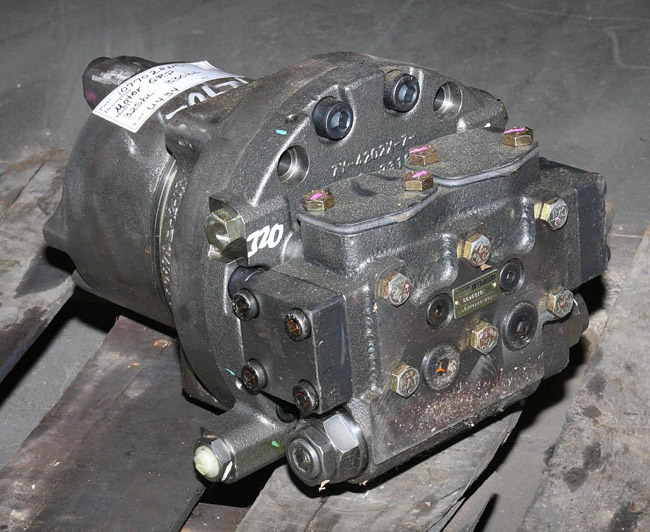 Used VALVE GRP - COUNTERBALANCE 1373718 7