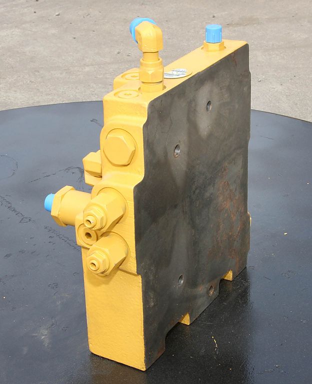 Used VALVE GRP 1440116 3