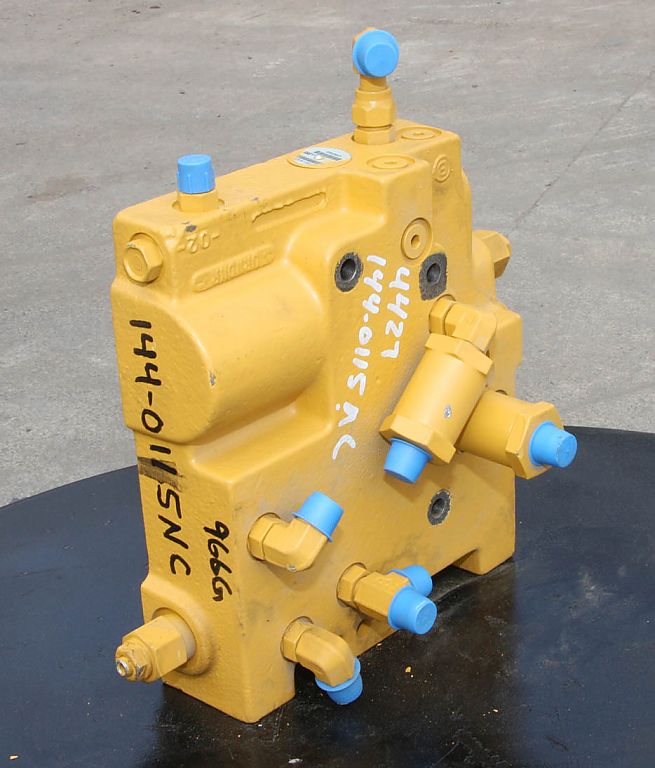 Used VALVE GRP 1440116 5