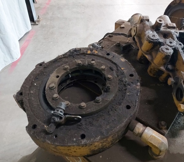 Used TRANSMISSION ARR 1466225 4