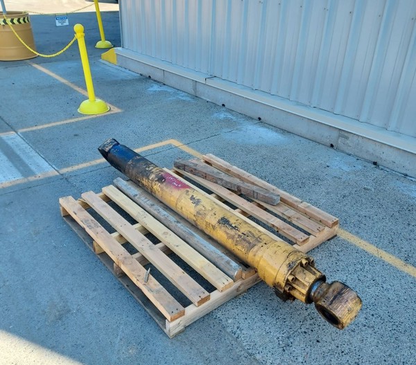 Rebuilt CYLINDER GRP 1471854