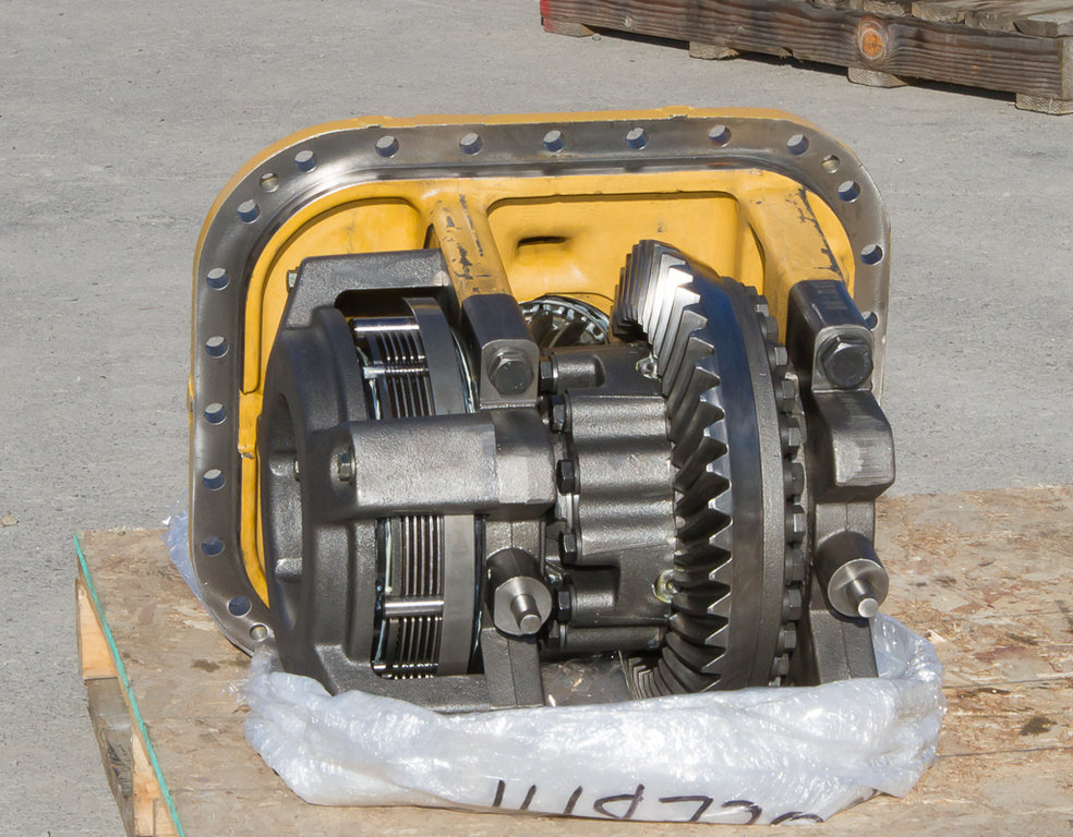 Rebuilt DIFFERENTIAL GRP FRONT 1487200 Portland Tractor Inc. (PTI)