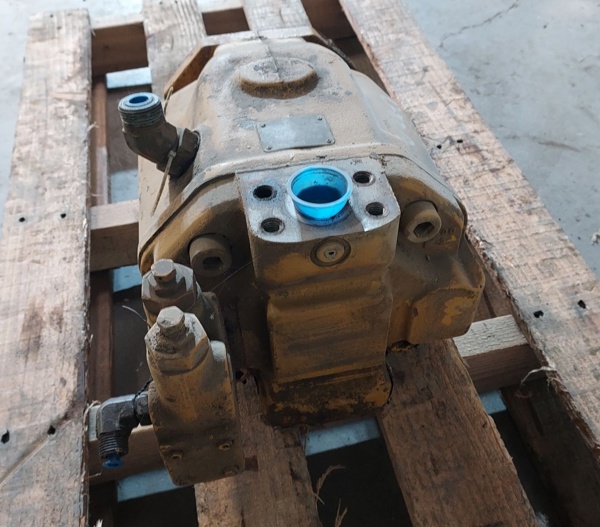 Used PUMP GRP - PISTON 1539624 2