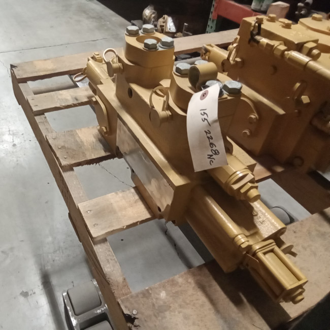 Unused Caterpillar VALVE GRP - CONTROL 1552268 4