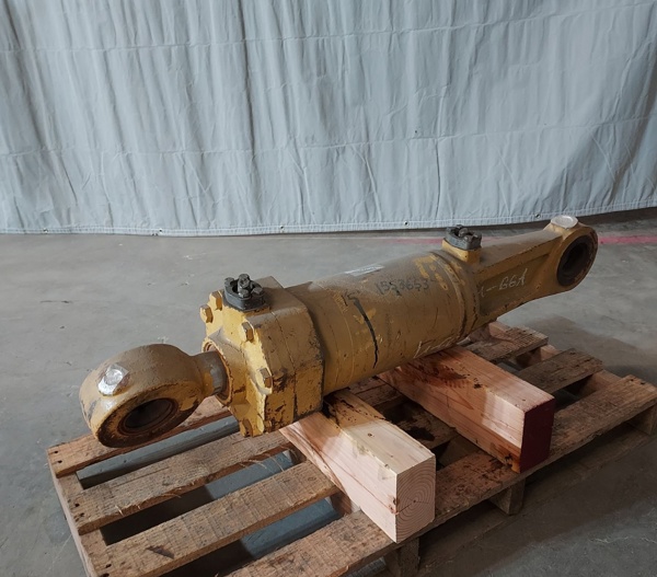 Used CYLINDER GRP - RIPPER LIFT 1553653 4