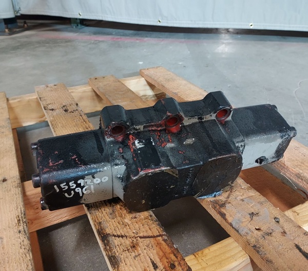 Used VALVE GRP 1559200 2