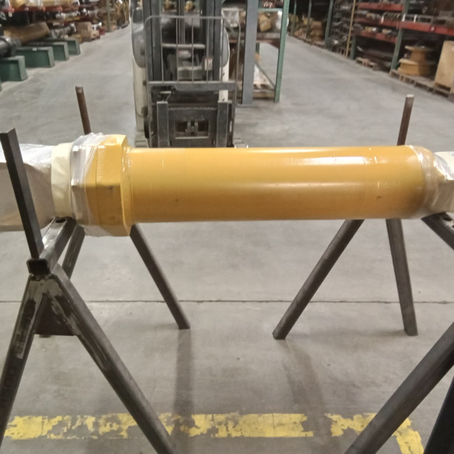 Rebuilt CYLINDER GRP - LIFT RH 1586586 3