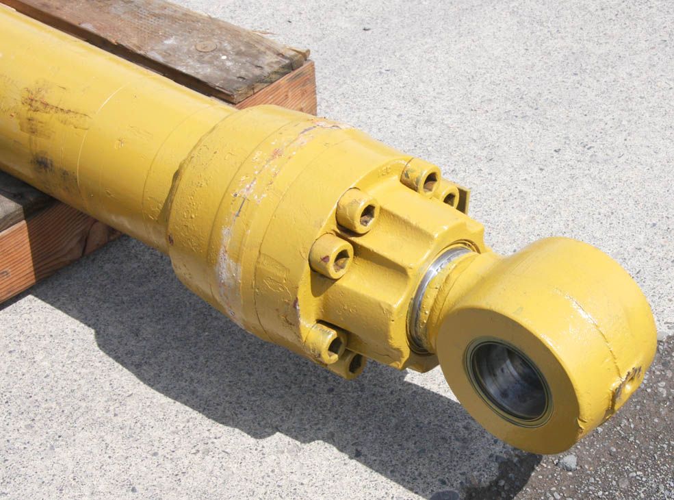 Rebuilt CYLINDER GRP 1589059 | Portland Tractor Inc. (PTI)