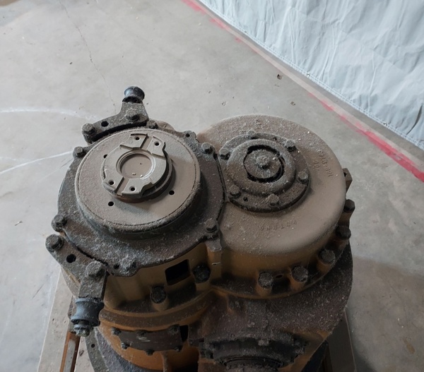 Used TRANSMISSION ARR 1663326 3