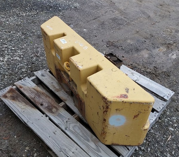 Used COUNTERWEIGHT A 1689893Used COUNTERWEIGHT A 1689893