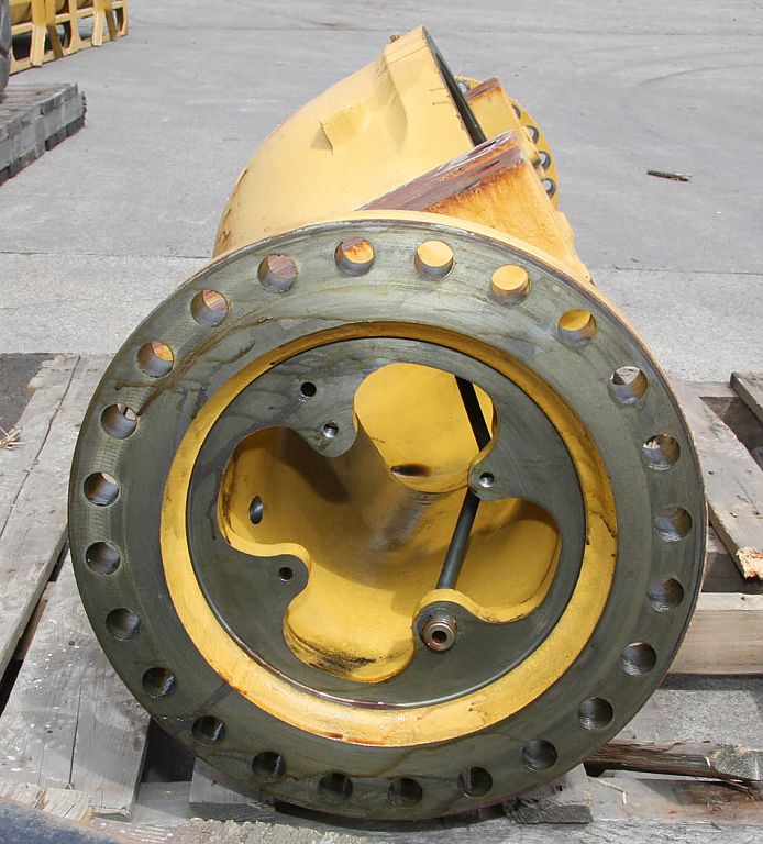 Used HOUSING A - AXLE FRONT 1716874 7