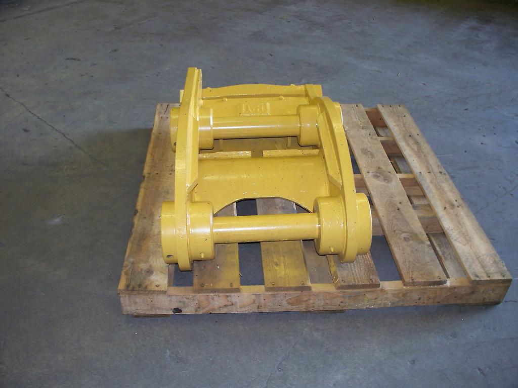 Used COUPLER GRP 1728479