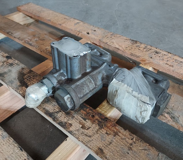 Used VALVE GRP 1734672 2