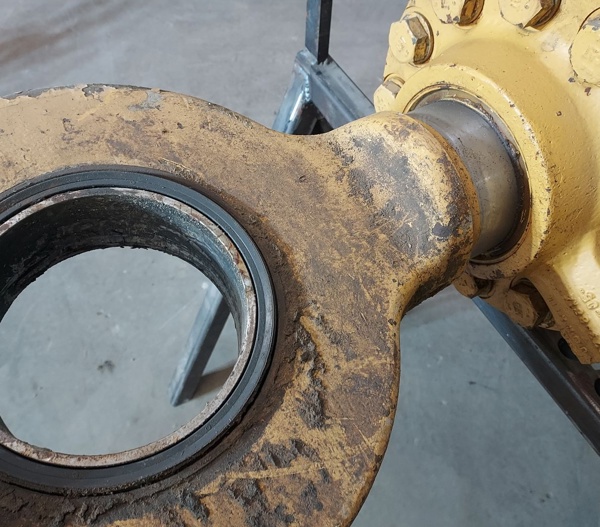 Used CYLINDER GRP - LIFT RH 1738612 3