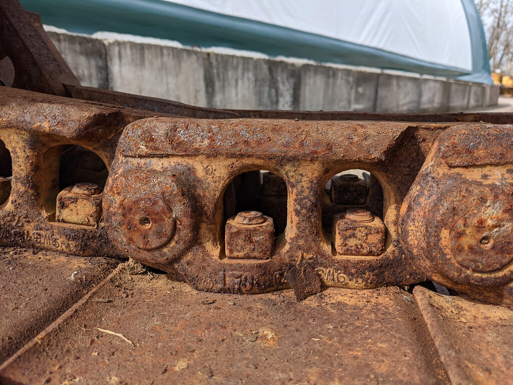 Used TRACK GRP 1764852 8