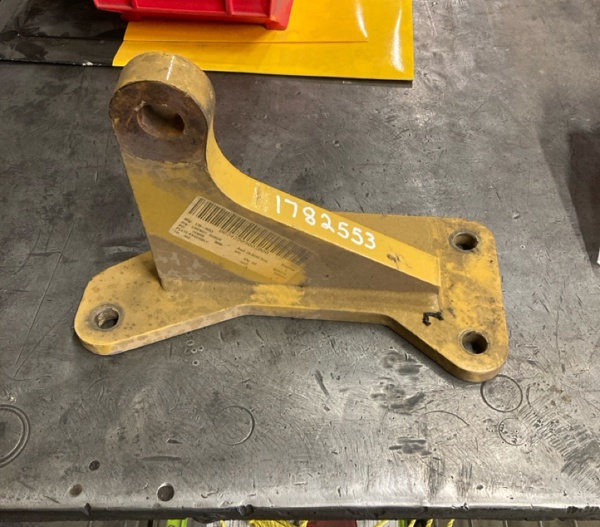 Used PLATE A - RIPPER PIN PULL 1782553 2