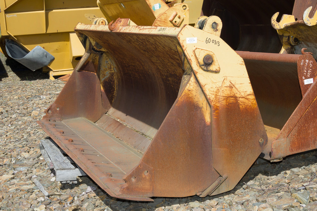 Used BUCKET GP 1842552 6