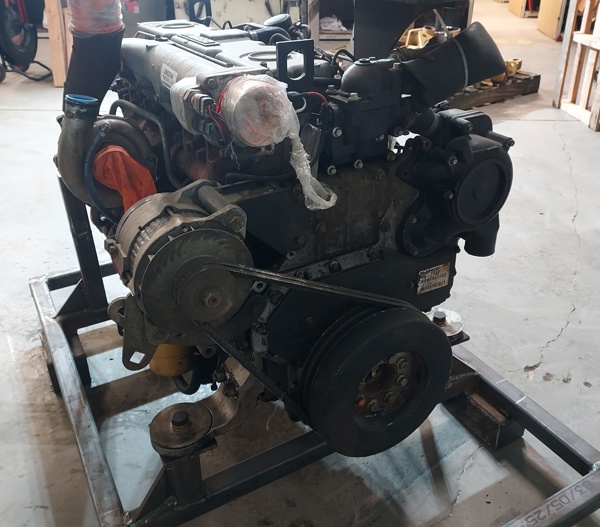 Used ENGINE ARR 2062744 3