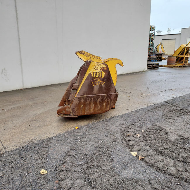 Used BUCKET 2096667 10