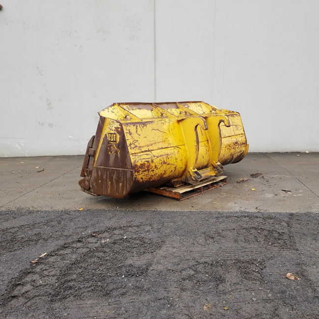 Used BUCKET 2096667 11