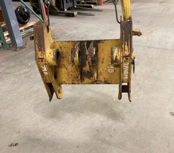 Used COUPLER GRP 2194579