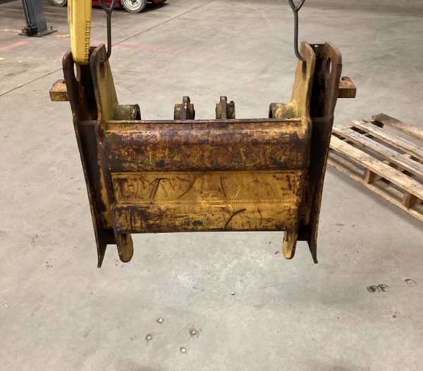 Used COUPLER GRP 2194579 2
