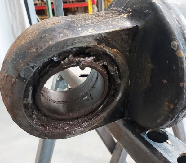 Used CYLINDER GRP - SUSP FRONT 2282758 5