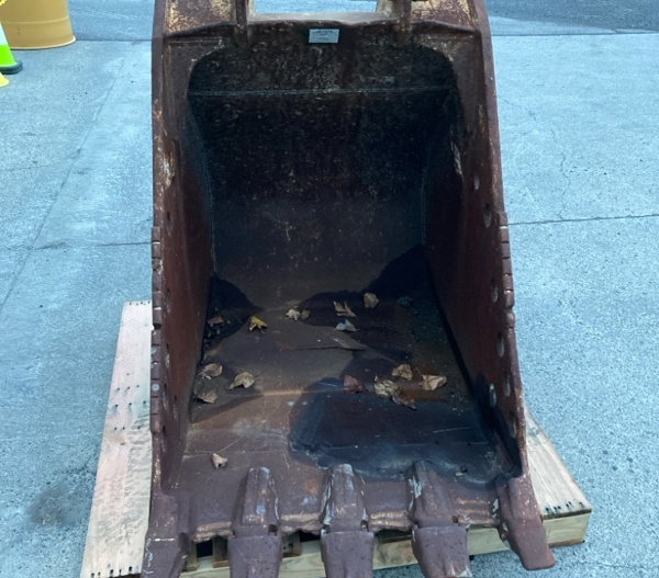 Used BUCKET GRP 2315177 2